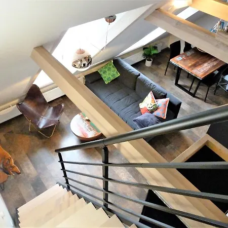 Cozy Loft With Old Town View - Free Parking Апартаменты